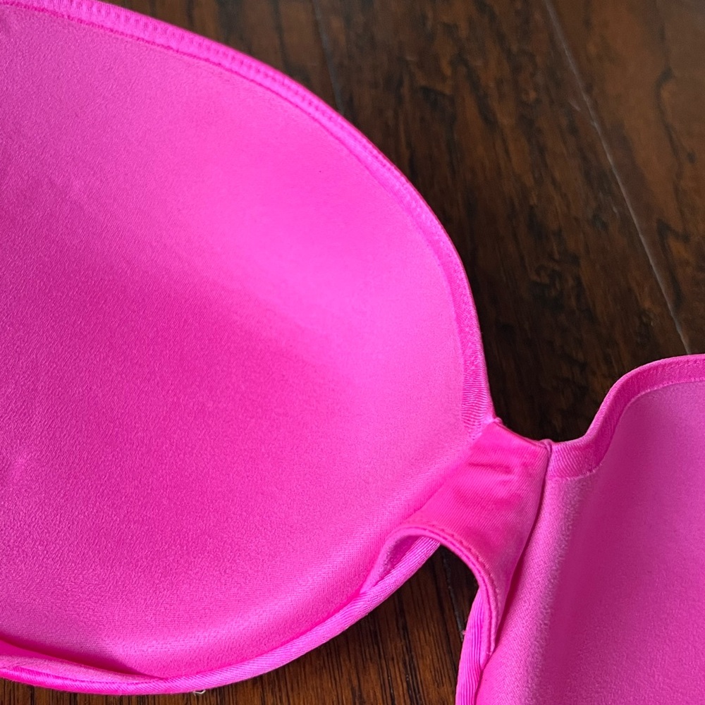Victoria’s Secret - Picture 7 of 13